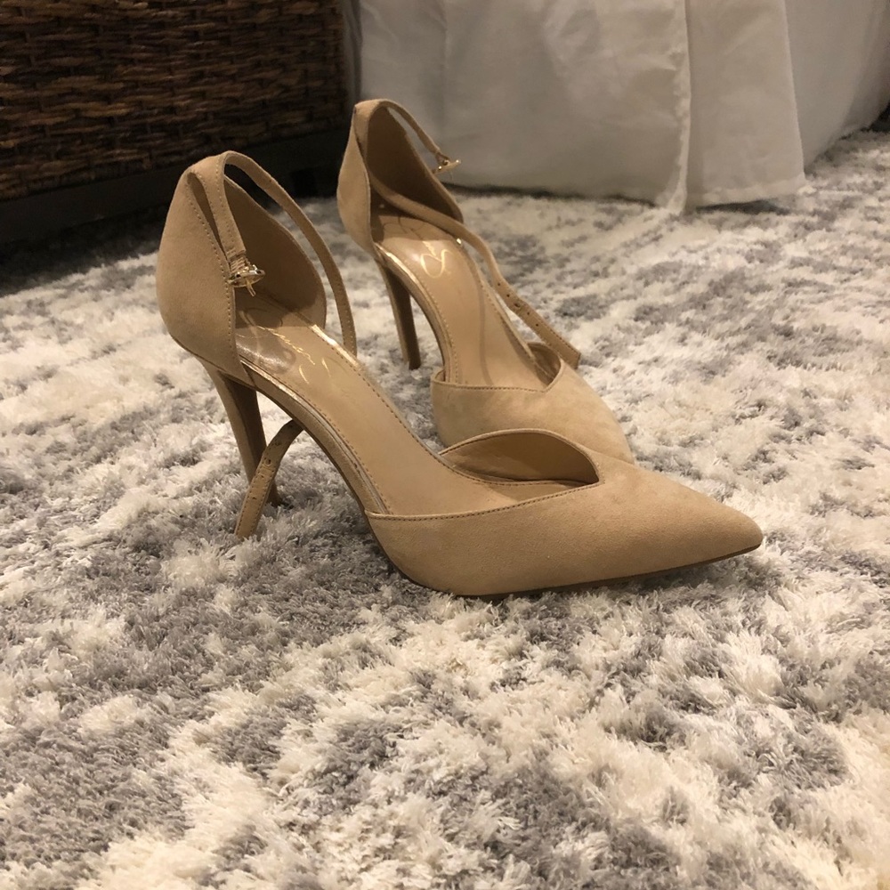 Jessica Simpson heels